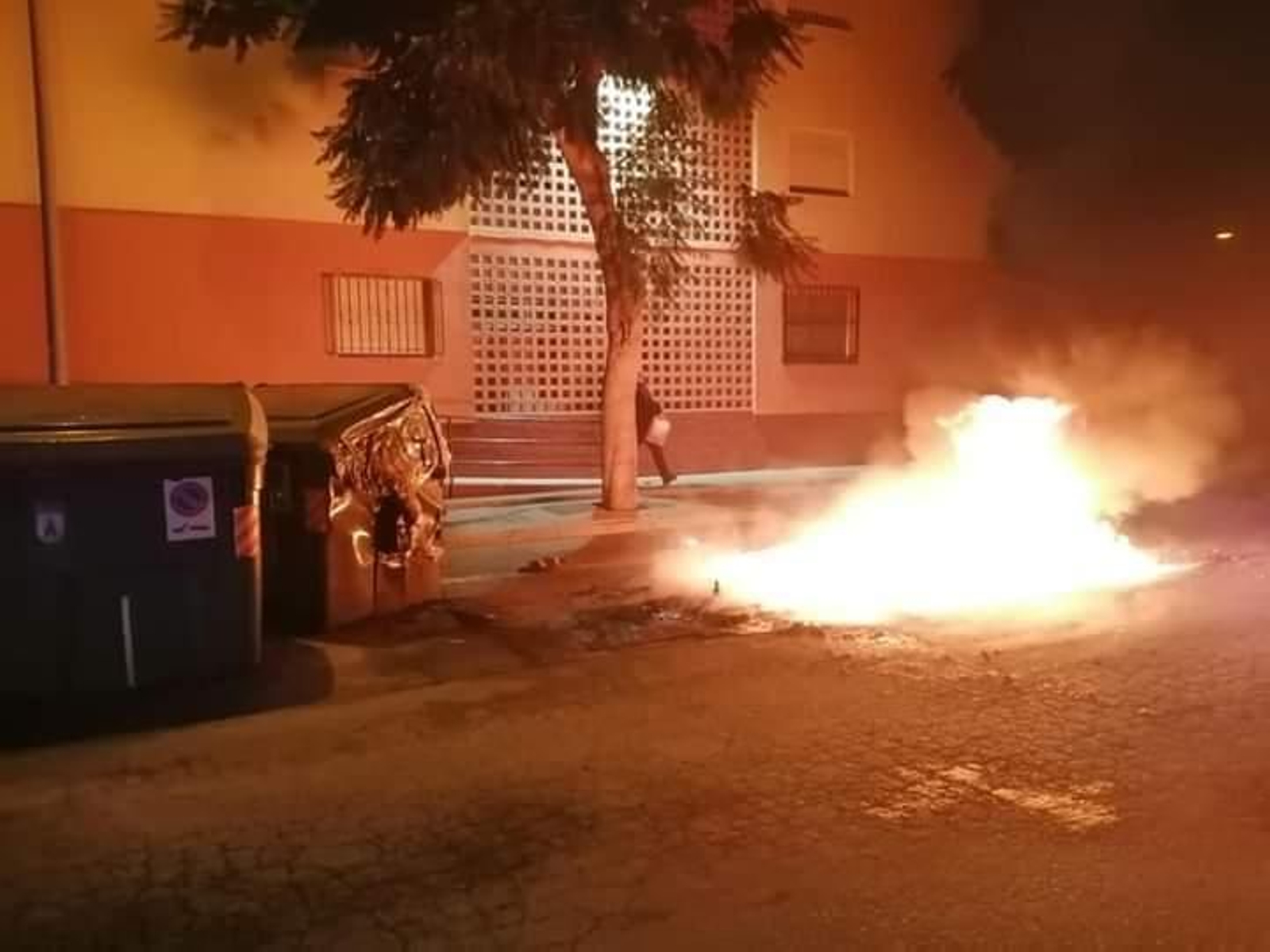 Noche de incendios simultáneos en Chipiona