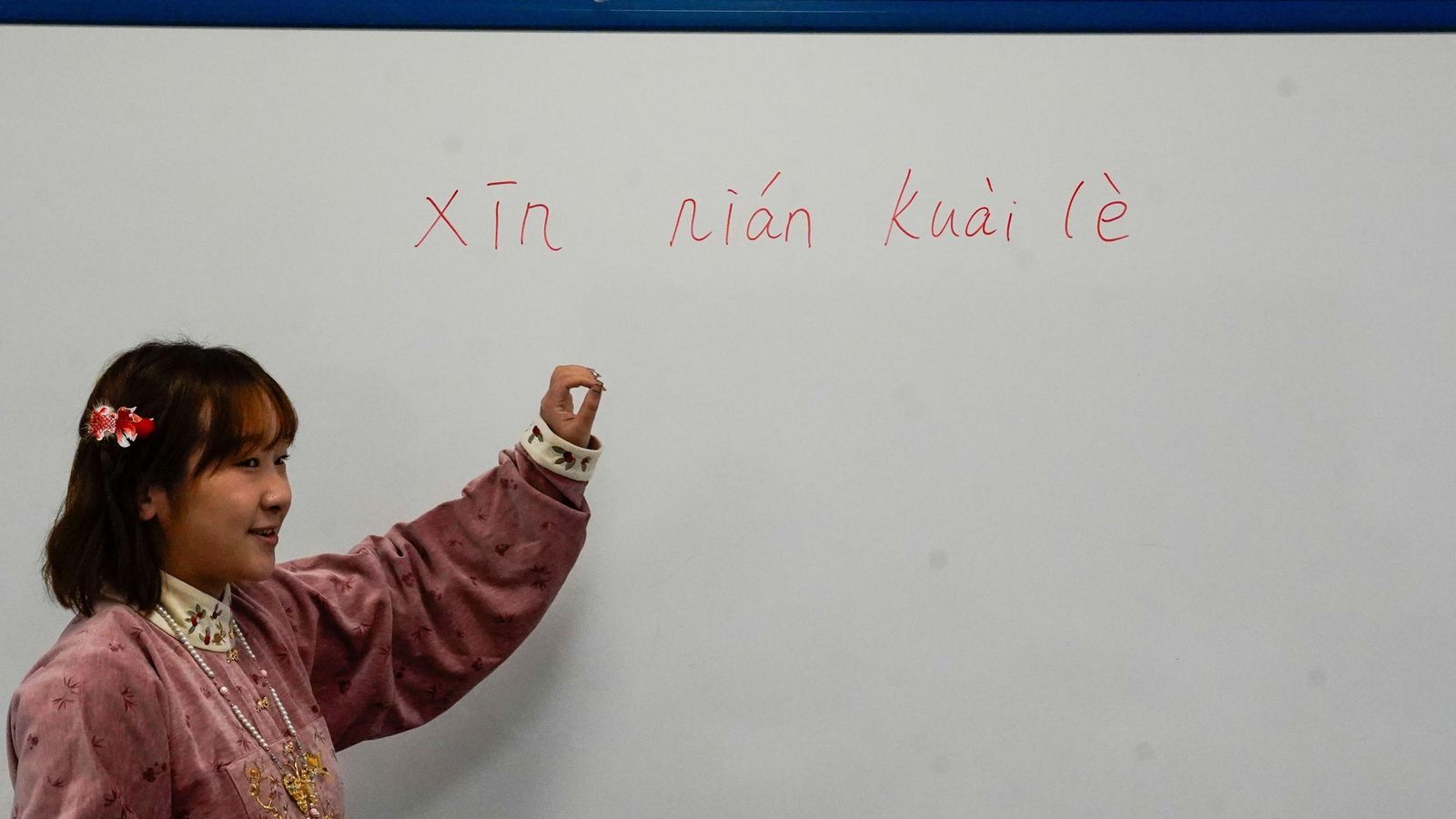 La profesora de chino Yu Shunqui durante una de las clases.