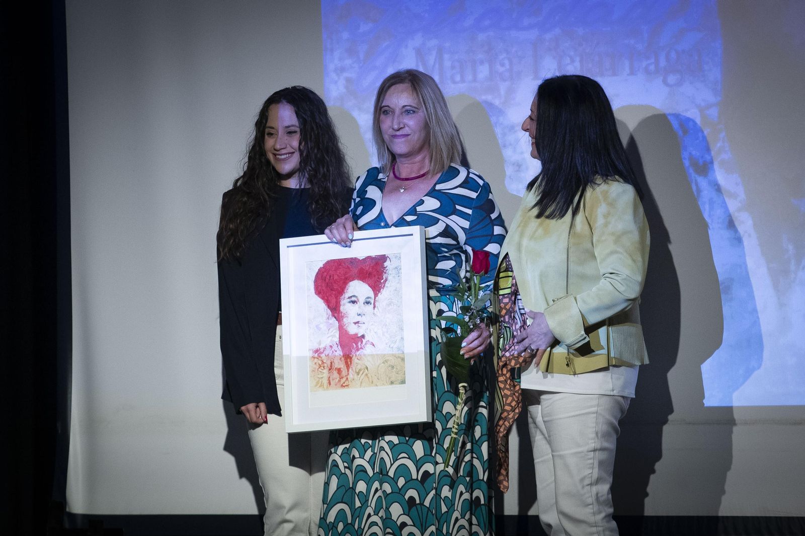 Las mejores imágenes del reconocimiento a nueve mujeres en los Premios María Lejárraga