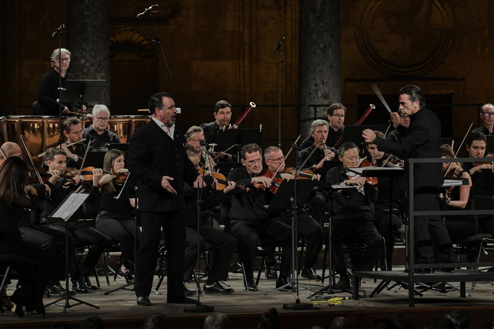La soprano granadina María José Moreno y el barítono malagueño Carlos Álvarez actúan en  el Palacio de Carlos V, en imágenes