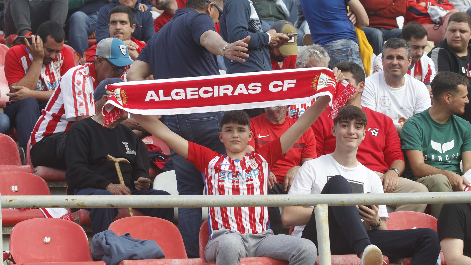Búscate en el Algeciras CF  - Linares de Primera Federación
