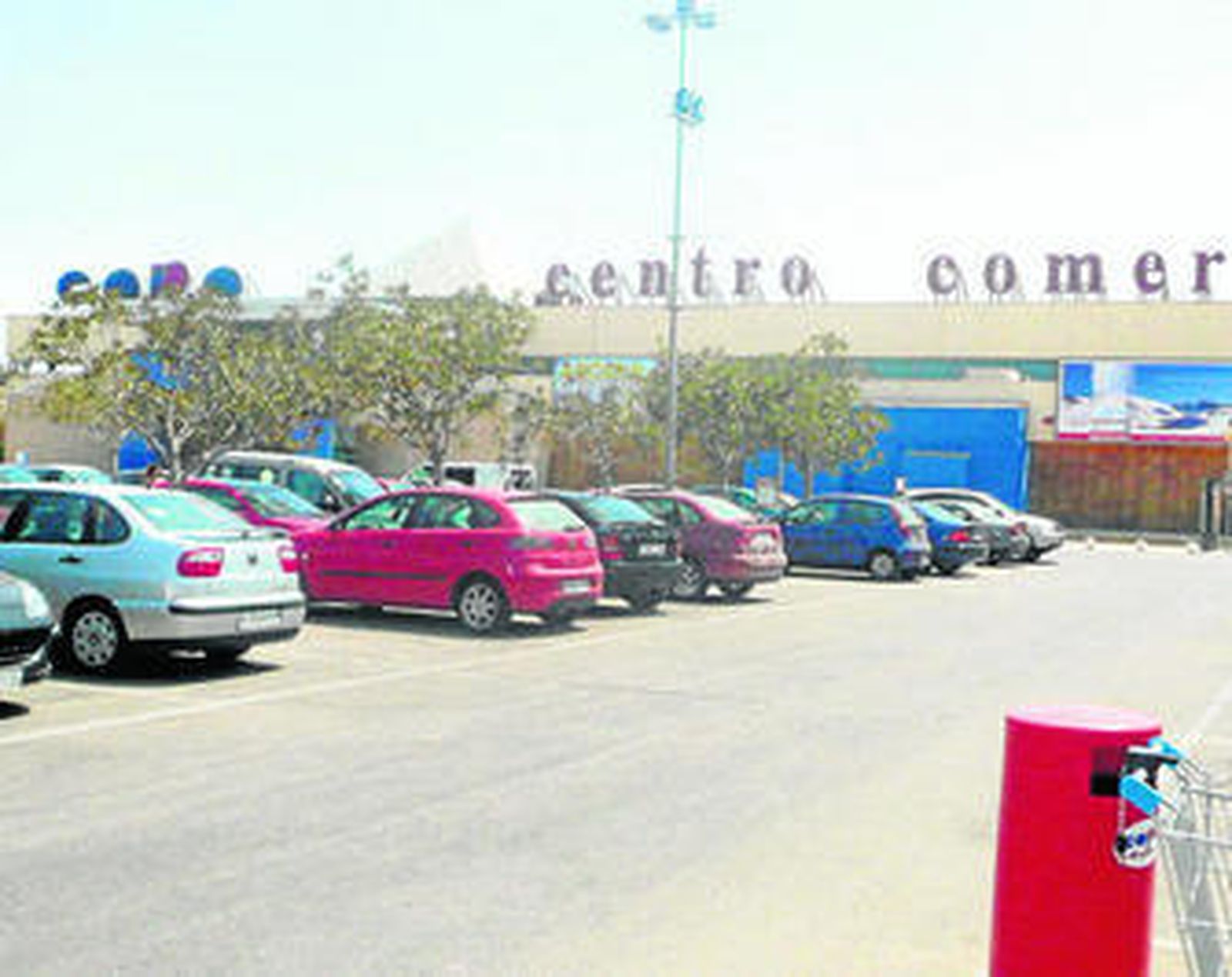 Después de 15 años de conflicto, el Tribunal del Supremo falla a favor de Carrefour sobre el hipermercado.