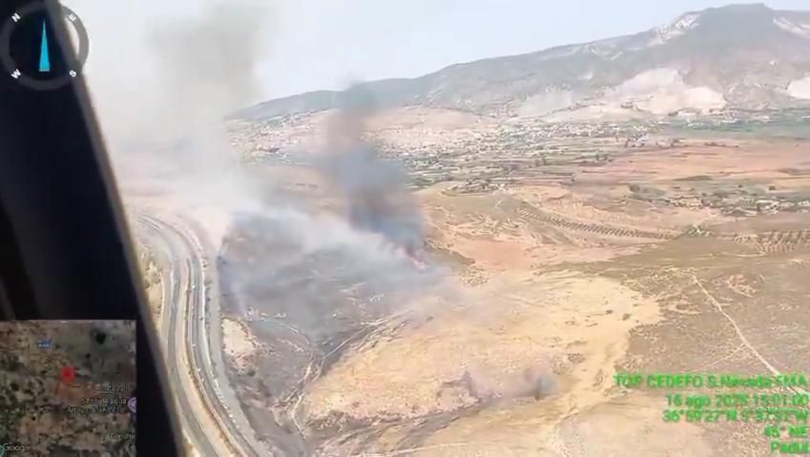 Imágenes aéreas del fuego declarado este sábado en Padul