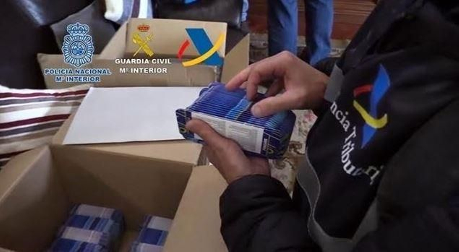 Algunos de los fármacos incautados.