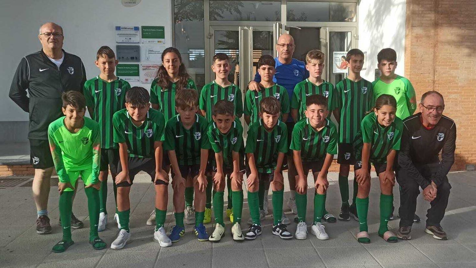 Foto de equipo de la selección alevín que asistió al Campeonato de Andalucía.
