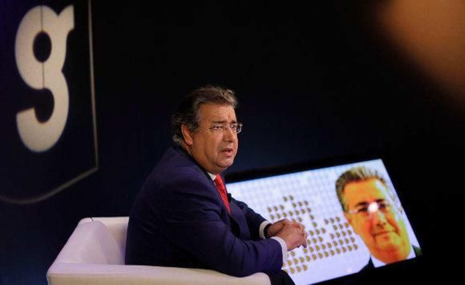 El PSOE eleva una queja al CAA por "falta de pluralismo" en Giralda TV