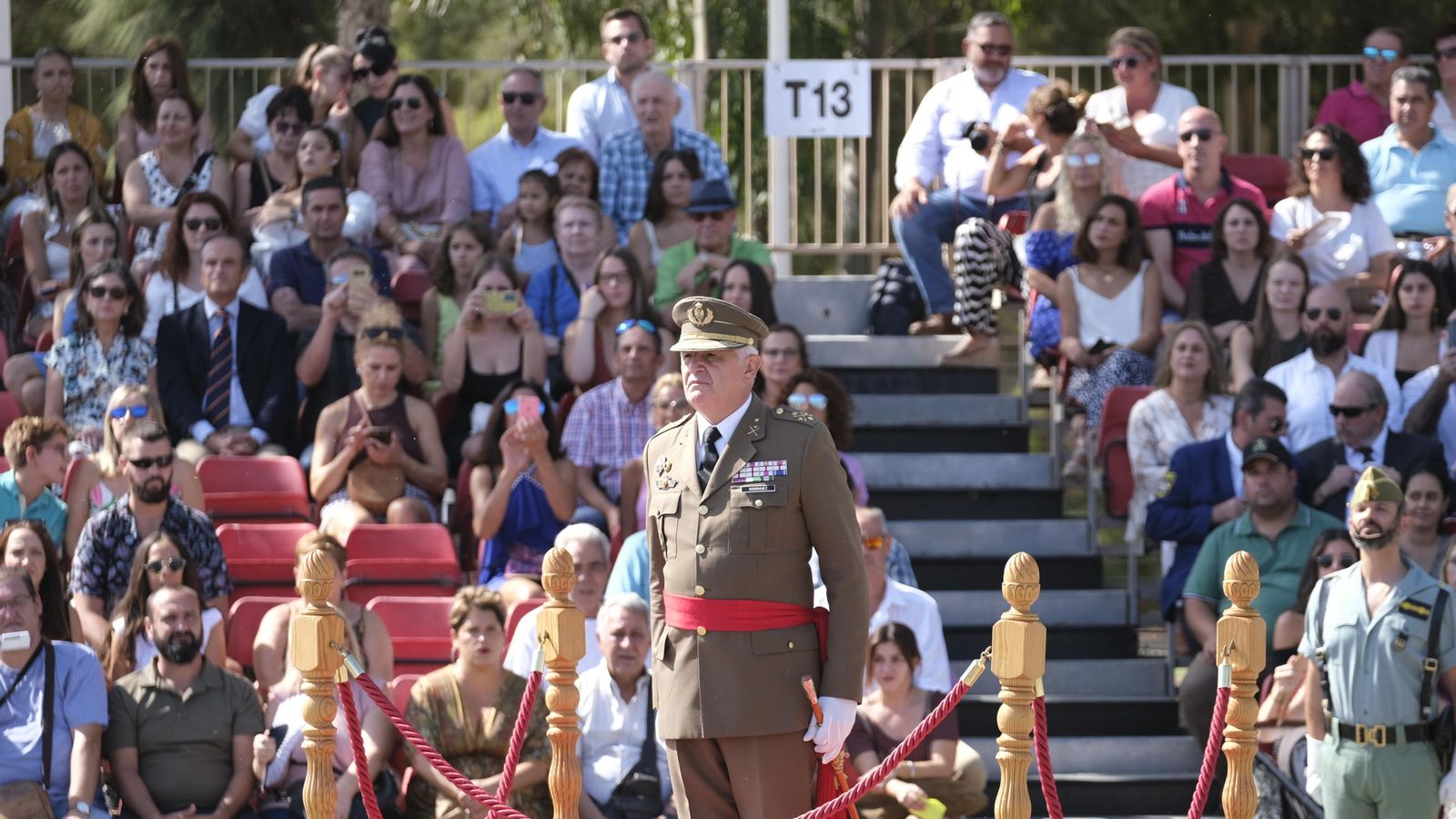 El general jefe de la Fuerza Terrestre (GEFUTER), José Rodríguez García, ha presidido el acto.