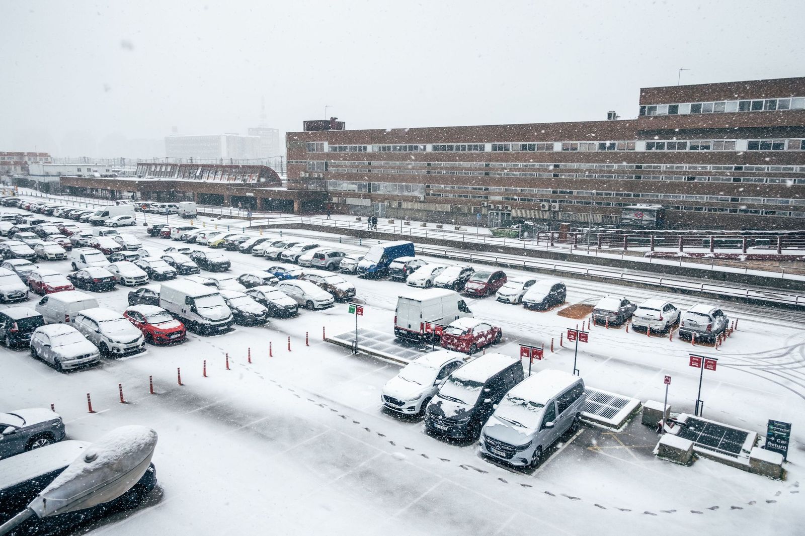 Imágenes de la nevada que ha dejado la borrasca Kristin en Madrid capital