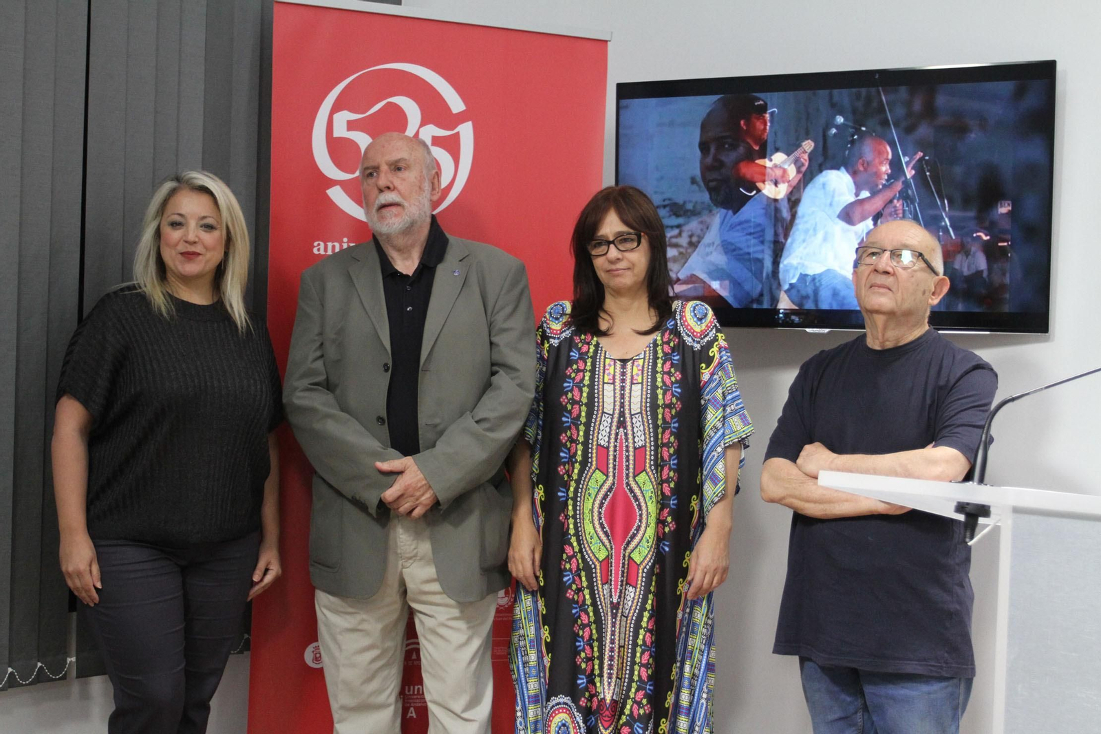 Lourdes Garrido, José Ramón Moreno, Lourdes Santos y Juan Manuel Seisdedos, en la presentación del ciclo.