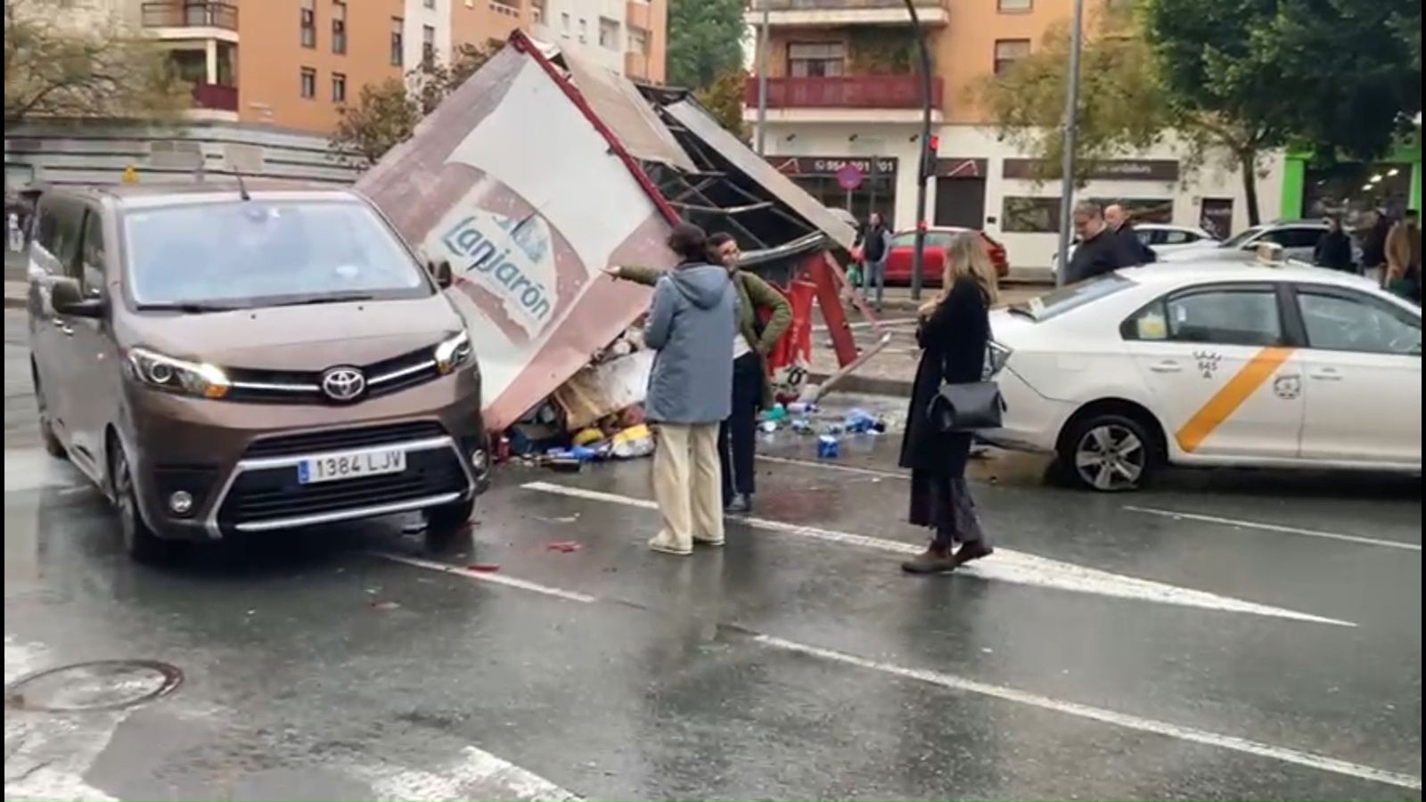 Grave accidente en José María Moreno Galván