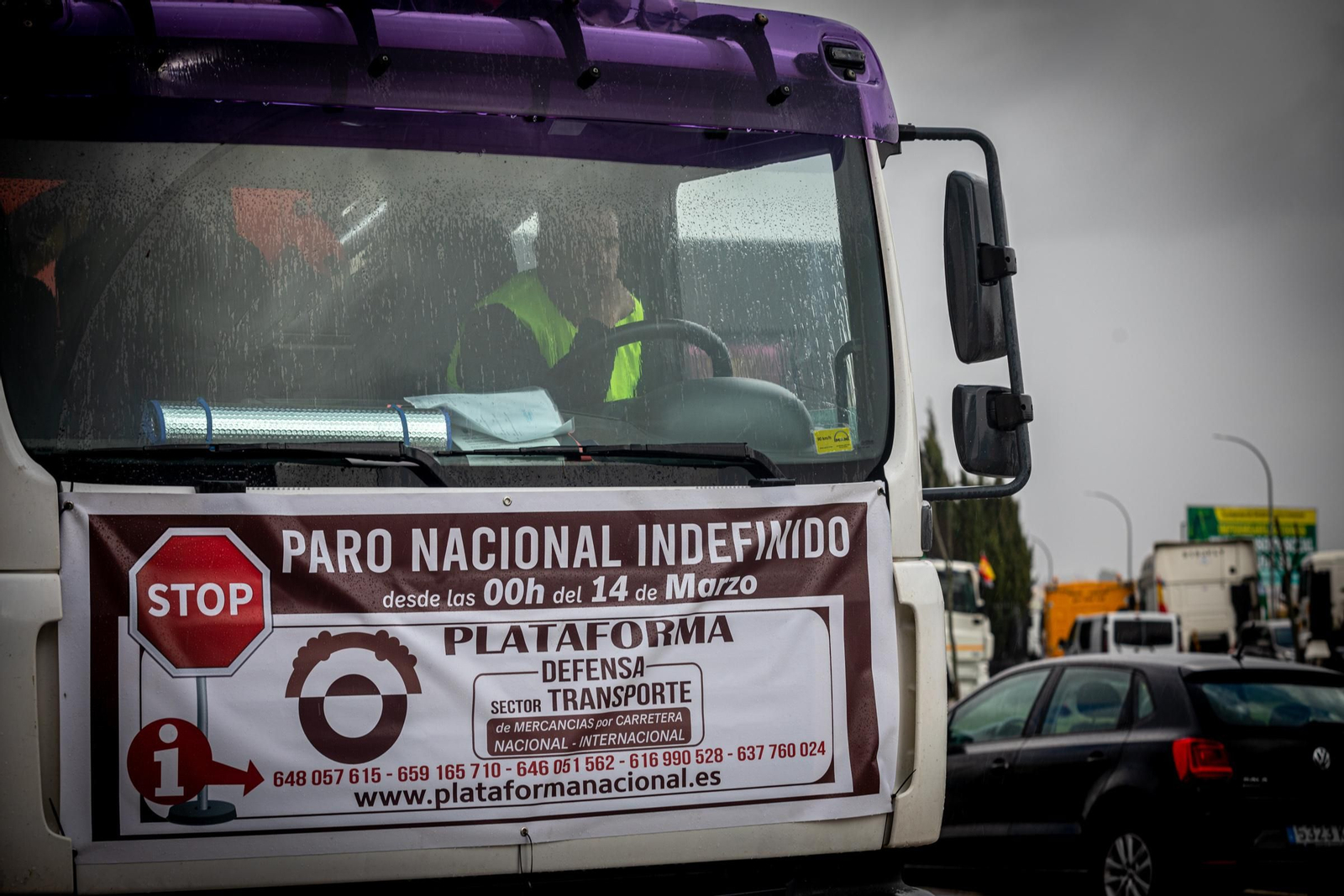 Un camión en la marcha de transportistas convocada en Chiclana.