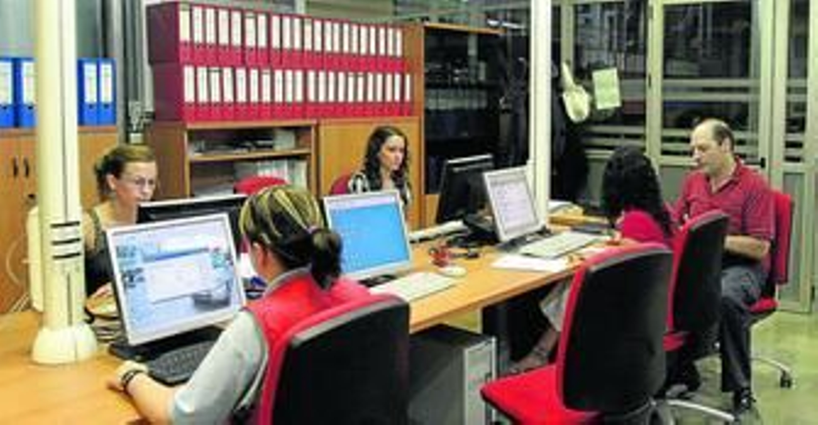 El servicio de teleasistencia da cobertura a más de 3.000 mayores de la ciudad.