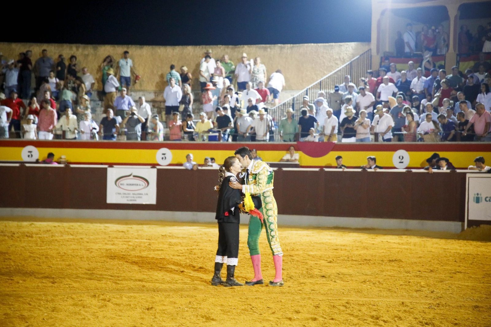Corrida de toros Berja con un toro indultado, en imágenes