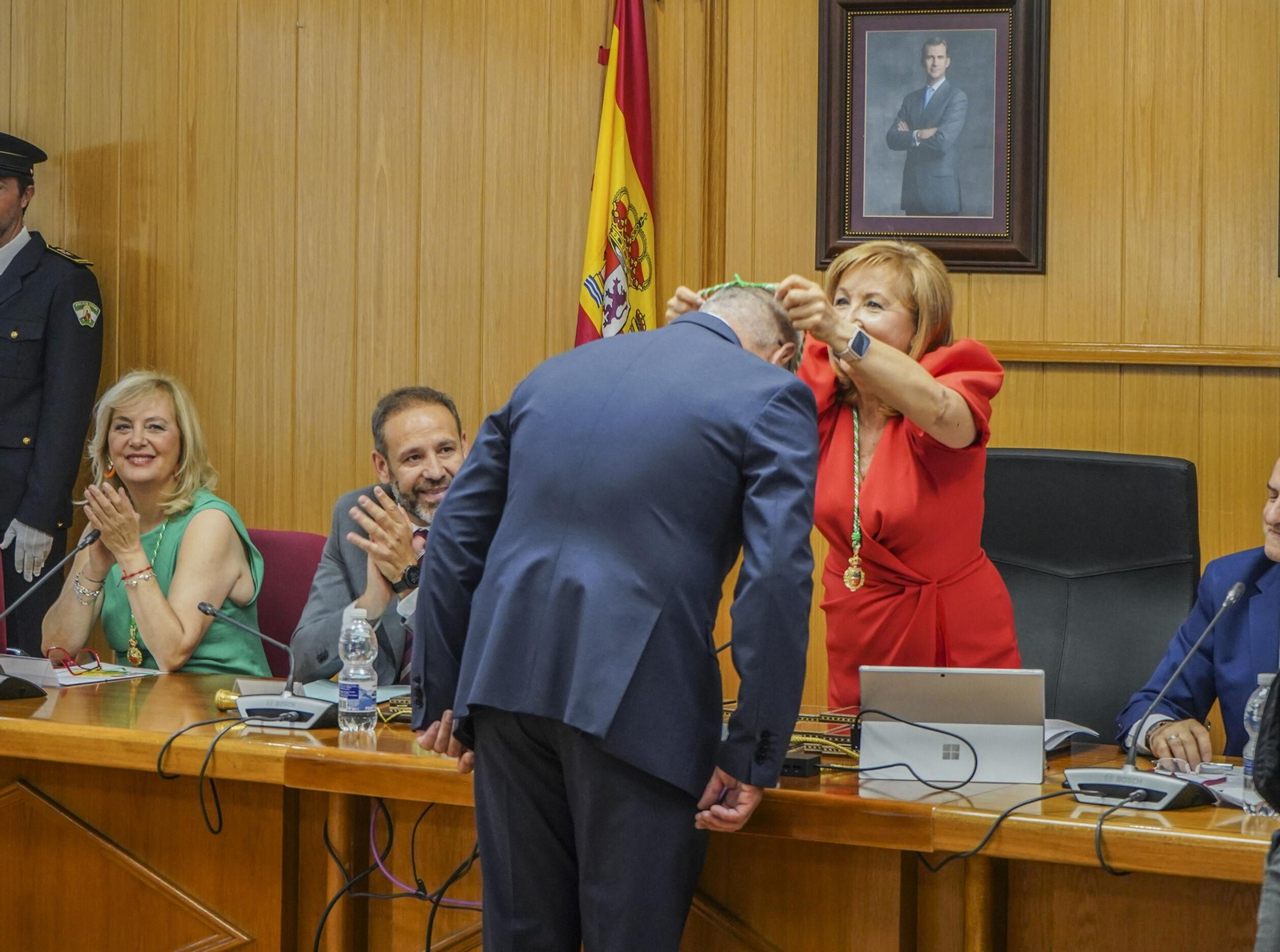 La constitución de los Ayuntamientos de Granada, en imágenes