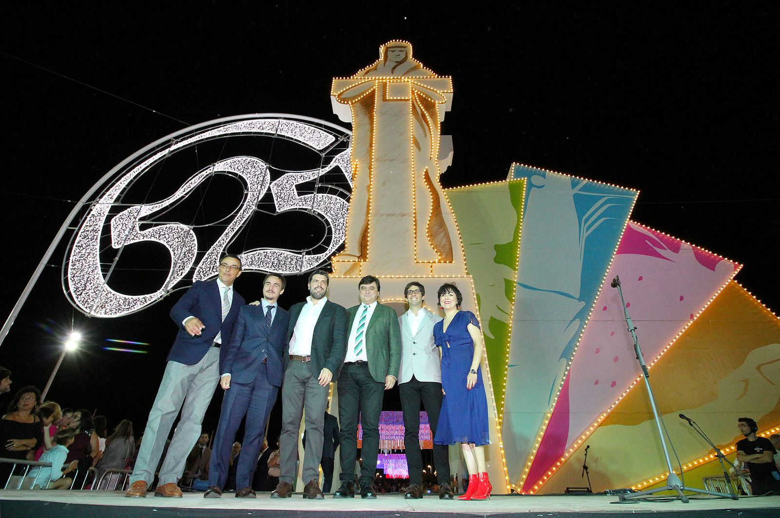 Imágenes de la inauguración oficial de las Fiestas Colombinas 2017.