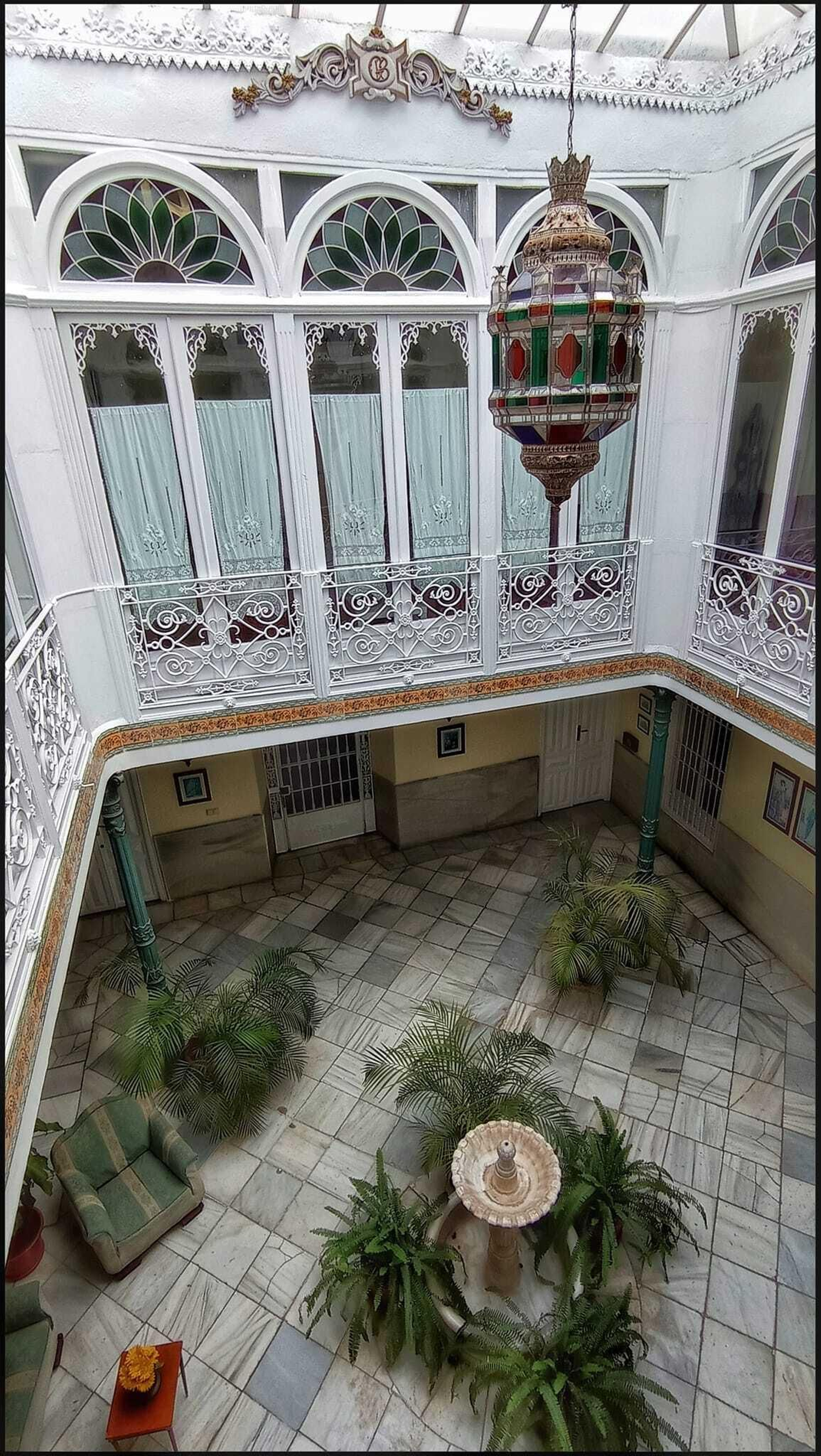 en-imagenes-asi-es-el-interior-de-la-casa-de-los-penas-el-reducto-de-art-nouveau-en-jaen-3.jpg