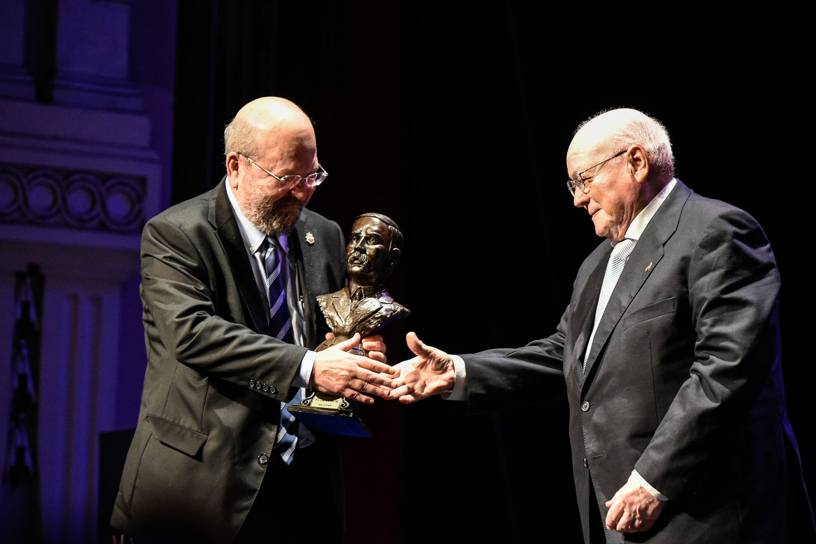 Imágenes de la entrega del premio Mckay del Recreativo