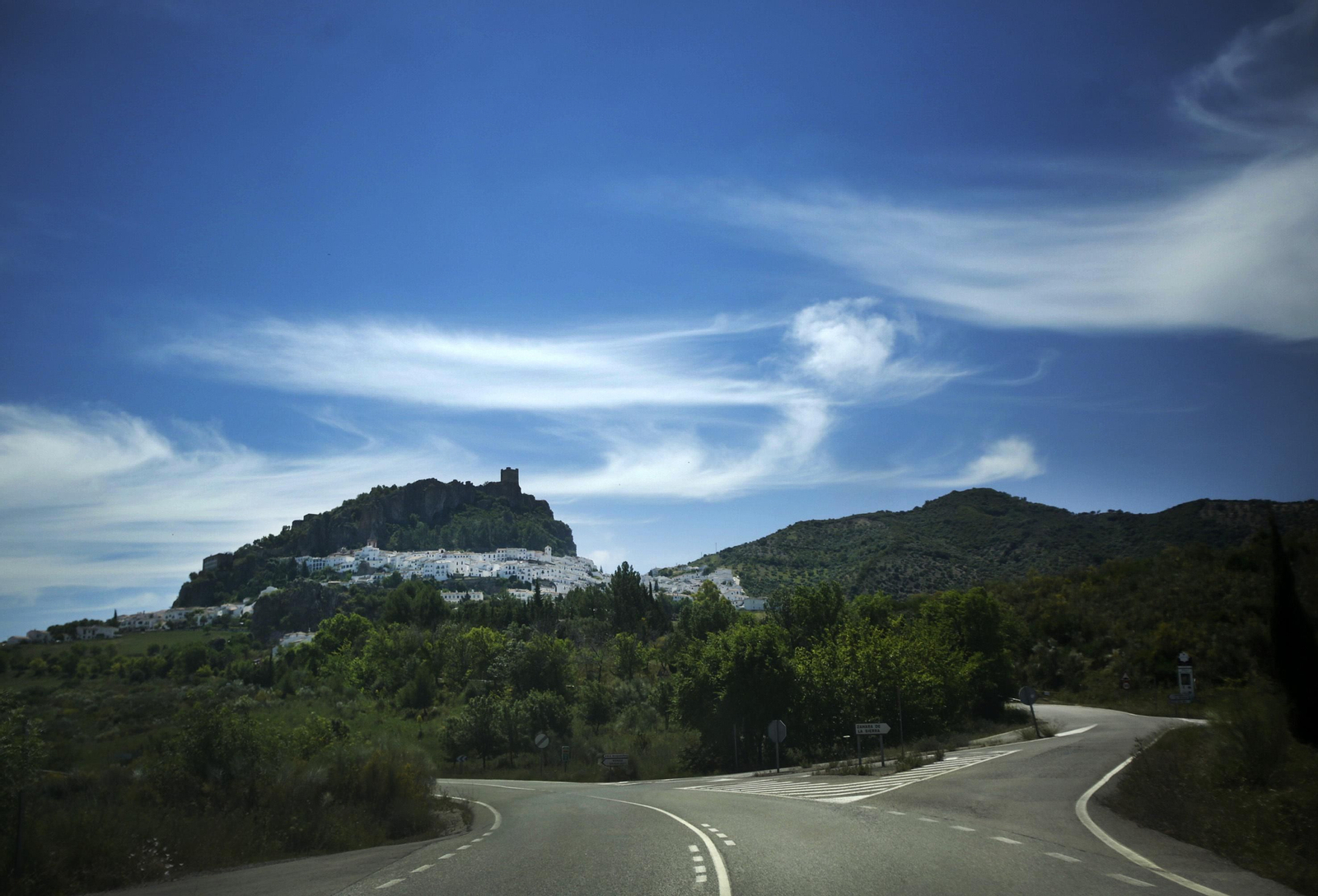 El despertar de la Sierra, Grazalema, Setenil de las Bodegas, Zahara de la Sierra.