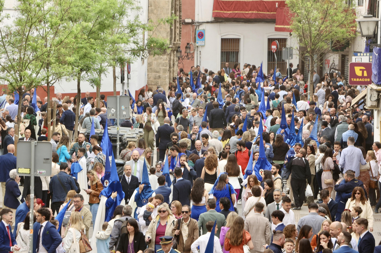 Las imágenes de la Hiniesta en la Semana Santa de Sevilla 2024