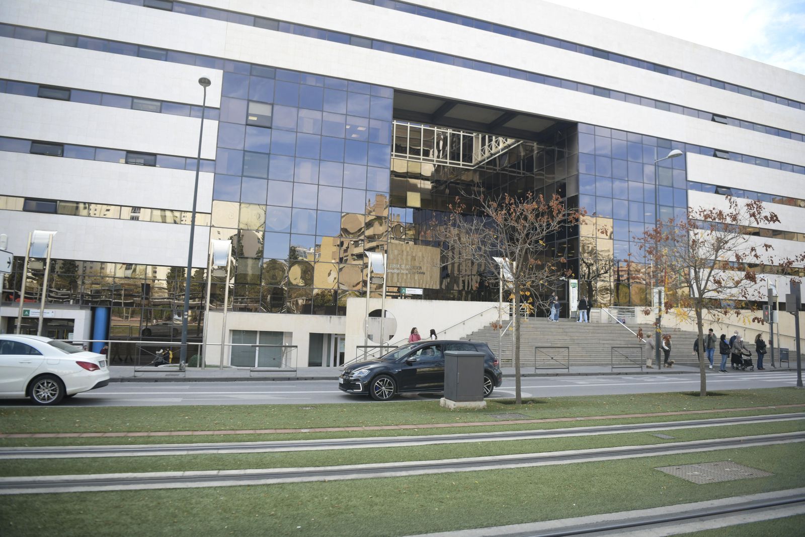 Condenan a un colegio franciscano de Granada por tener casi 20 años a un trabajador sin dar de alta