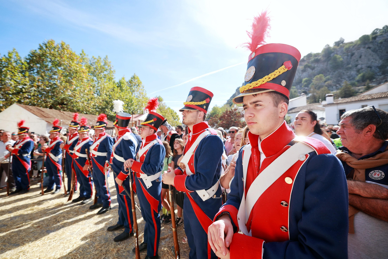 Los bandoleros triunfan Grazalema: las mejores imágenes de la popular recreación de la Sierra de Cádiz