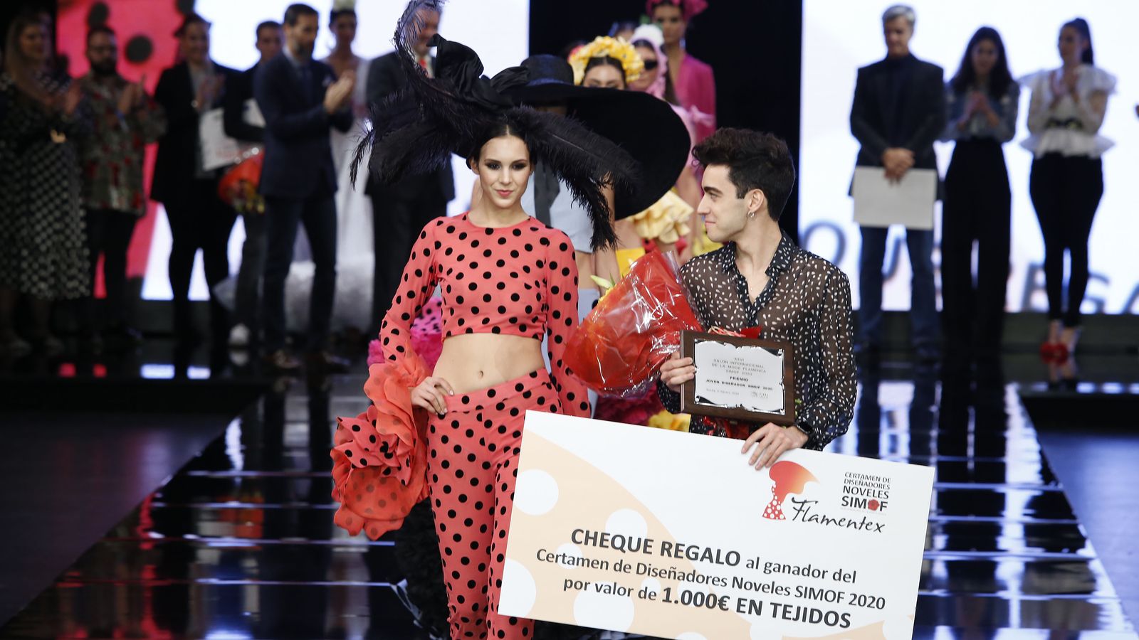 Carlos Checa,  ganador del Certamen de Jóvenes Diseñadores Simof 2020