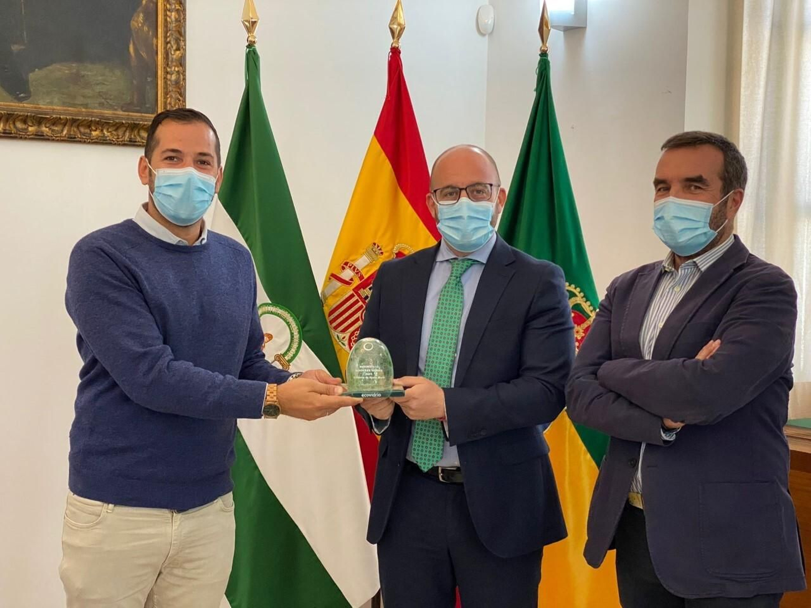 Un momento de la entrega del galardón.