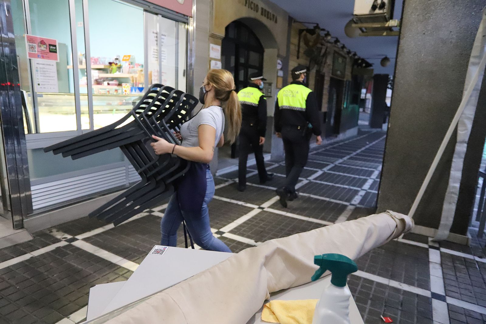 La Policía Local de Huelva controla el cumplimiento de las restricciones anti Covid