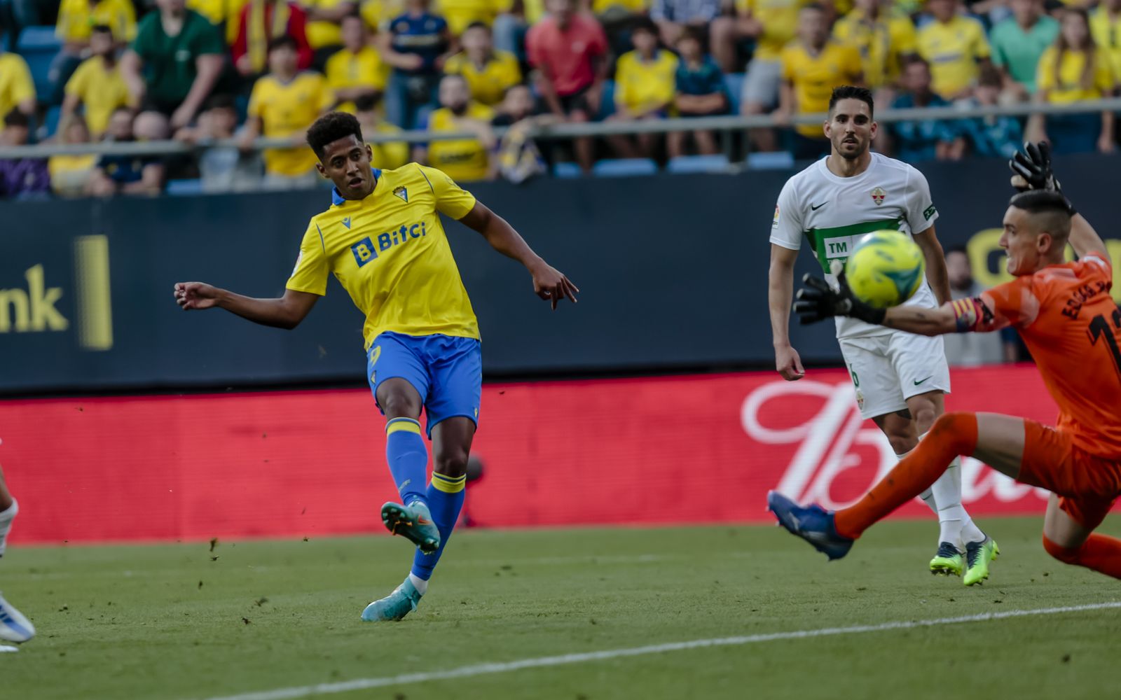 Las imágenes del Cádiz- Elche