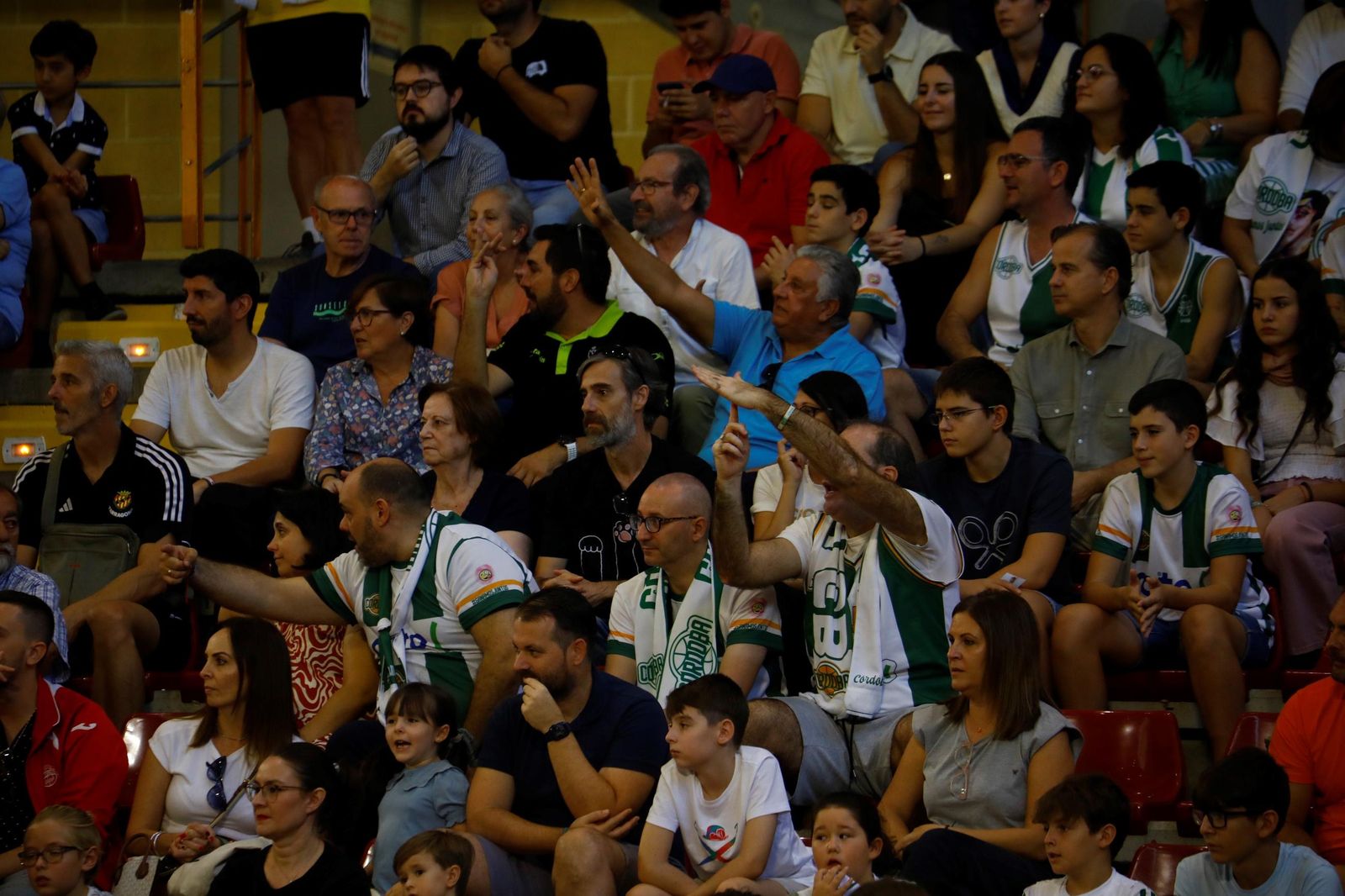 Las mejores fotos del triunfo del Coto Córdoba sobre Rioverde Clavijo en Vista Alegre