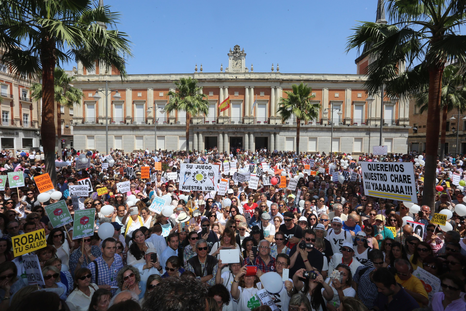 Las Imágenes de la Manifestación por una Sanidad Digna