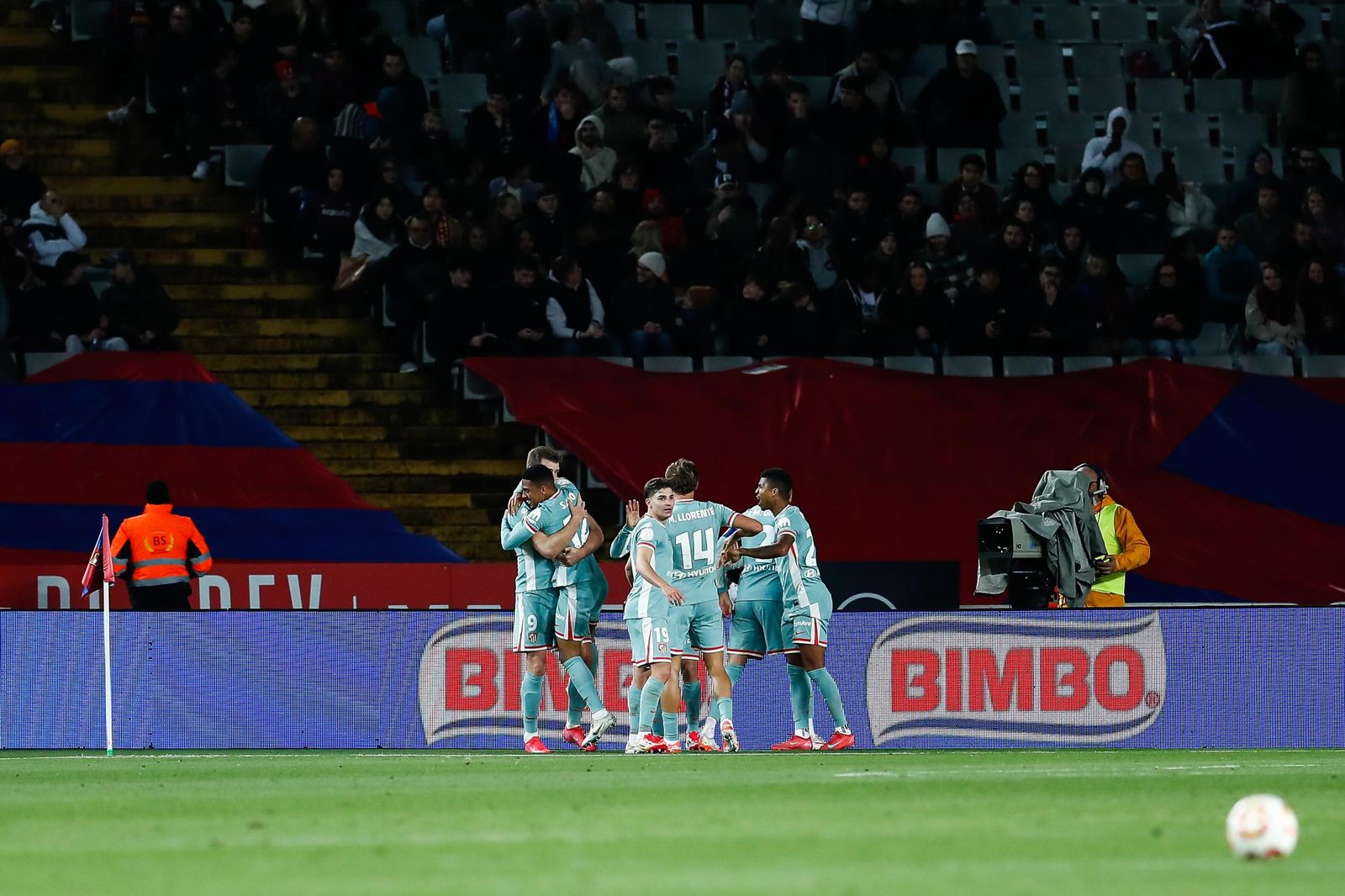 Las fotos del espectacular Barcelona - Atlético de Madrid