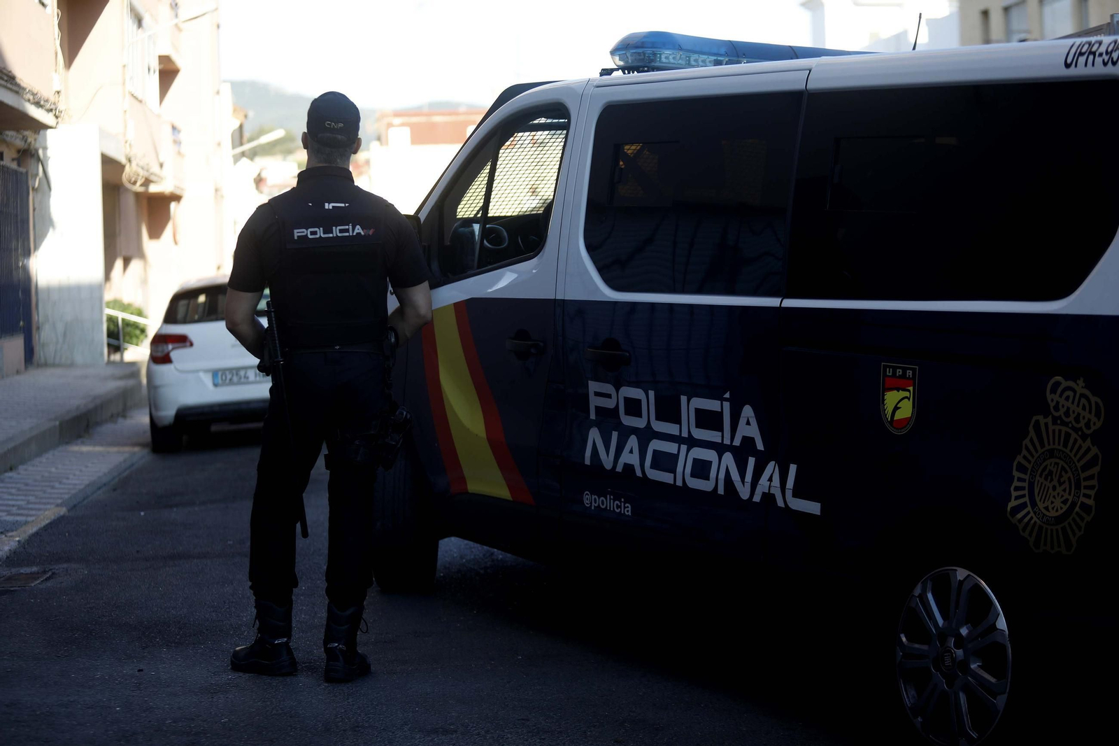 Fotos del operativo contra el tráfico de drogas en la barriada de La Bajadill, en Algeciras