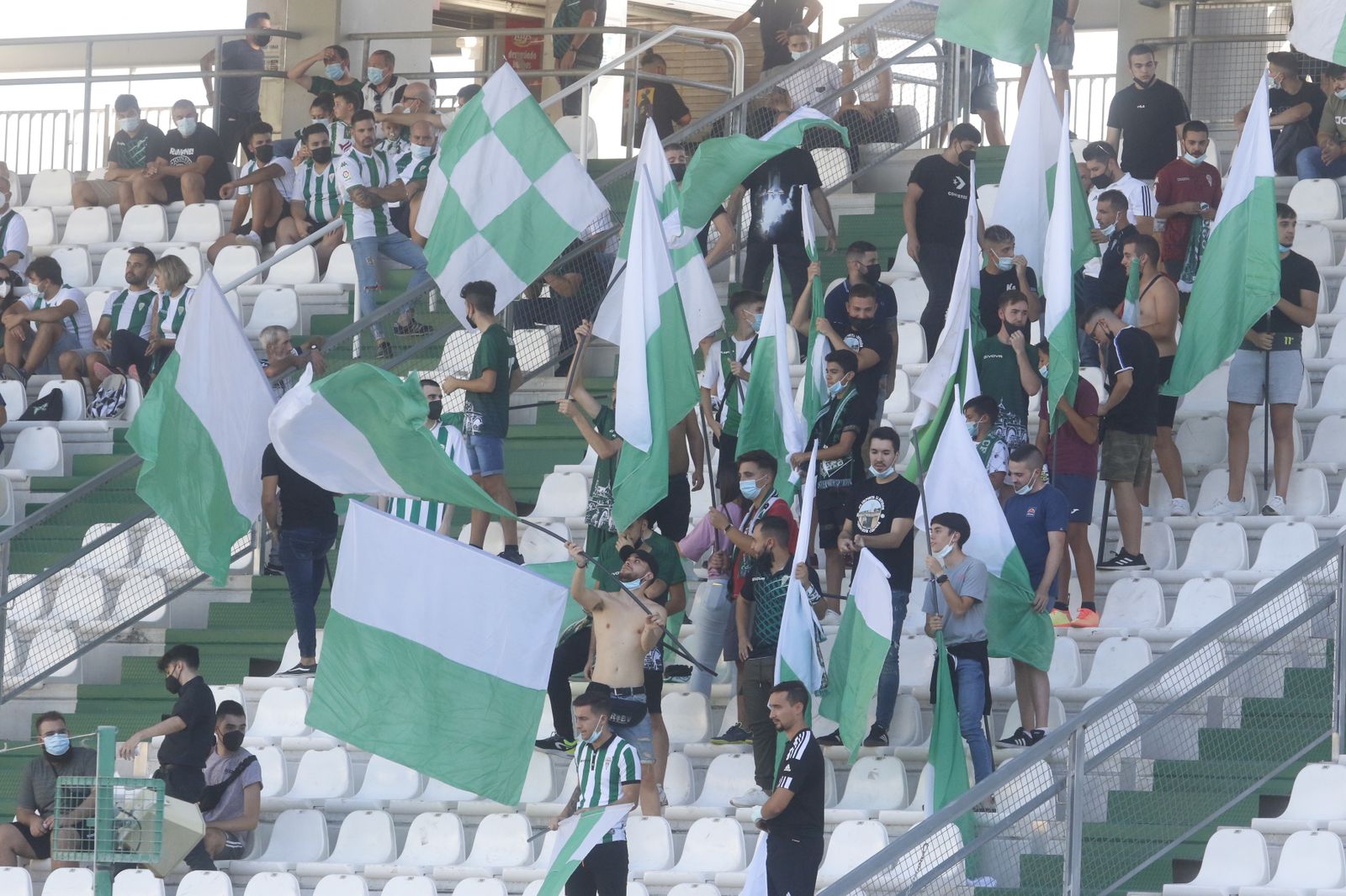 La victoria del Córdoba CF ante el Don Benito, en imágenes