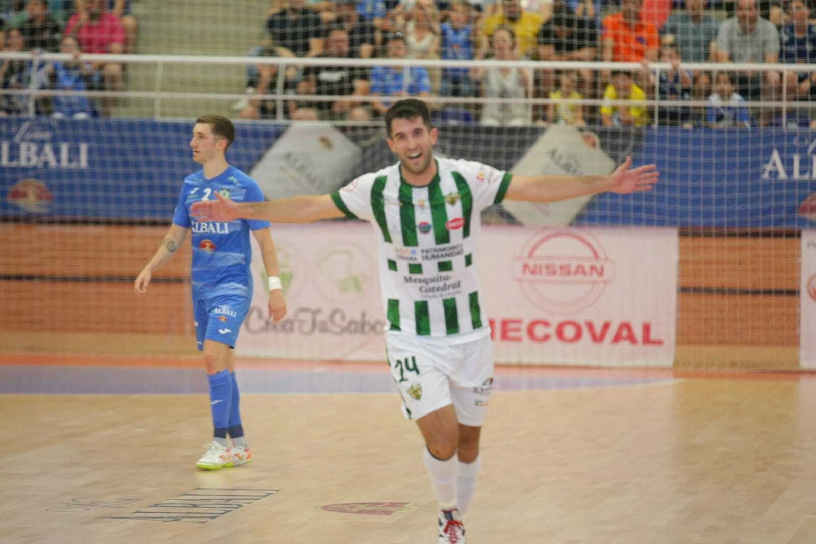 La derrota del Córdoba Futsal ante el Viña Albali Valdepeñas, en imágenes