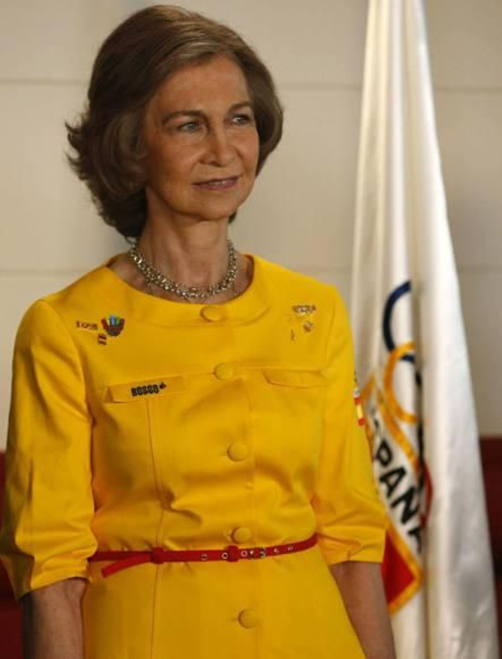 La Reina, defensora del uniforme oficial