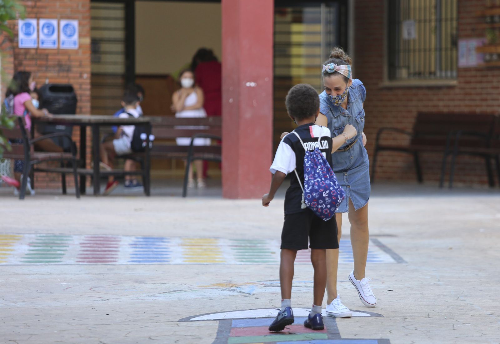 Vuelta al cole en Málaga: Fotos de un día de nervios y mascarillas