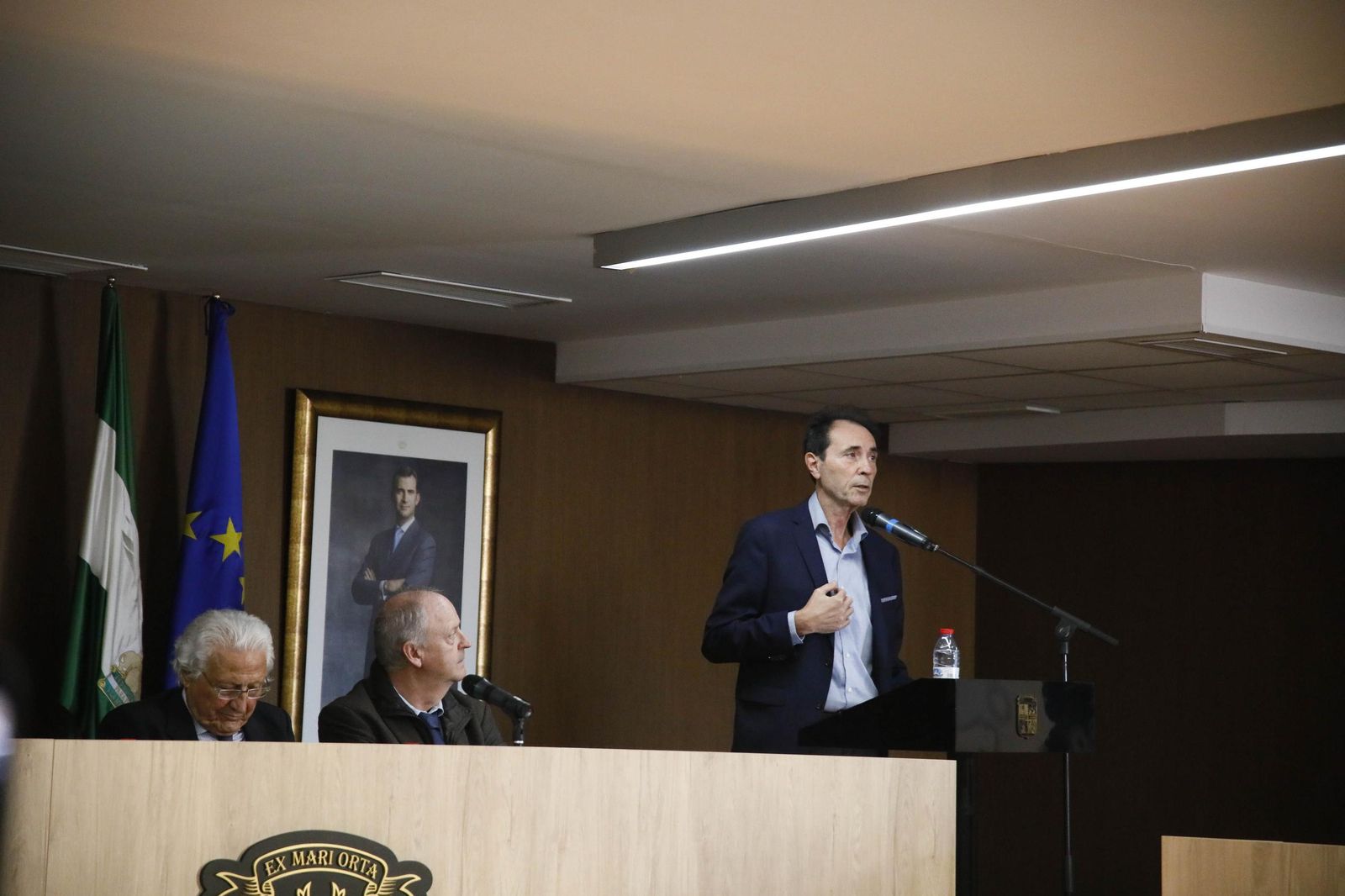 Las imágenes del nombramiento de hijo predilecto de Garrucha a José María Martínez de Haro