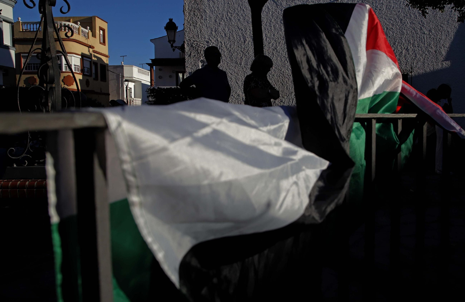 Fotos del acto en solidaridad con Gaza organizado por Amnistia Internacional en Algeciras