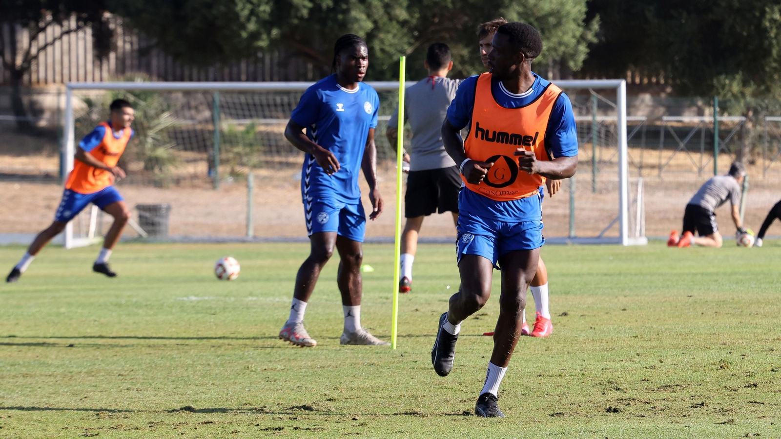 Las fotos del primer entrenamiento de la pretemporada 2025 del Xerez DFC