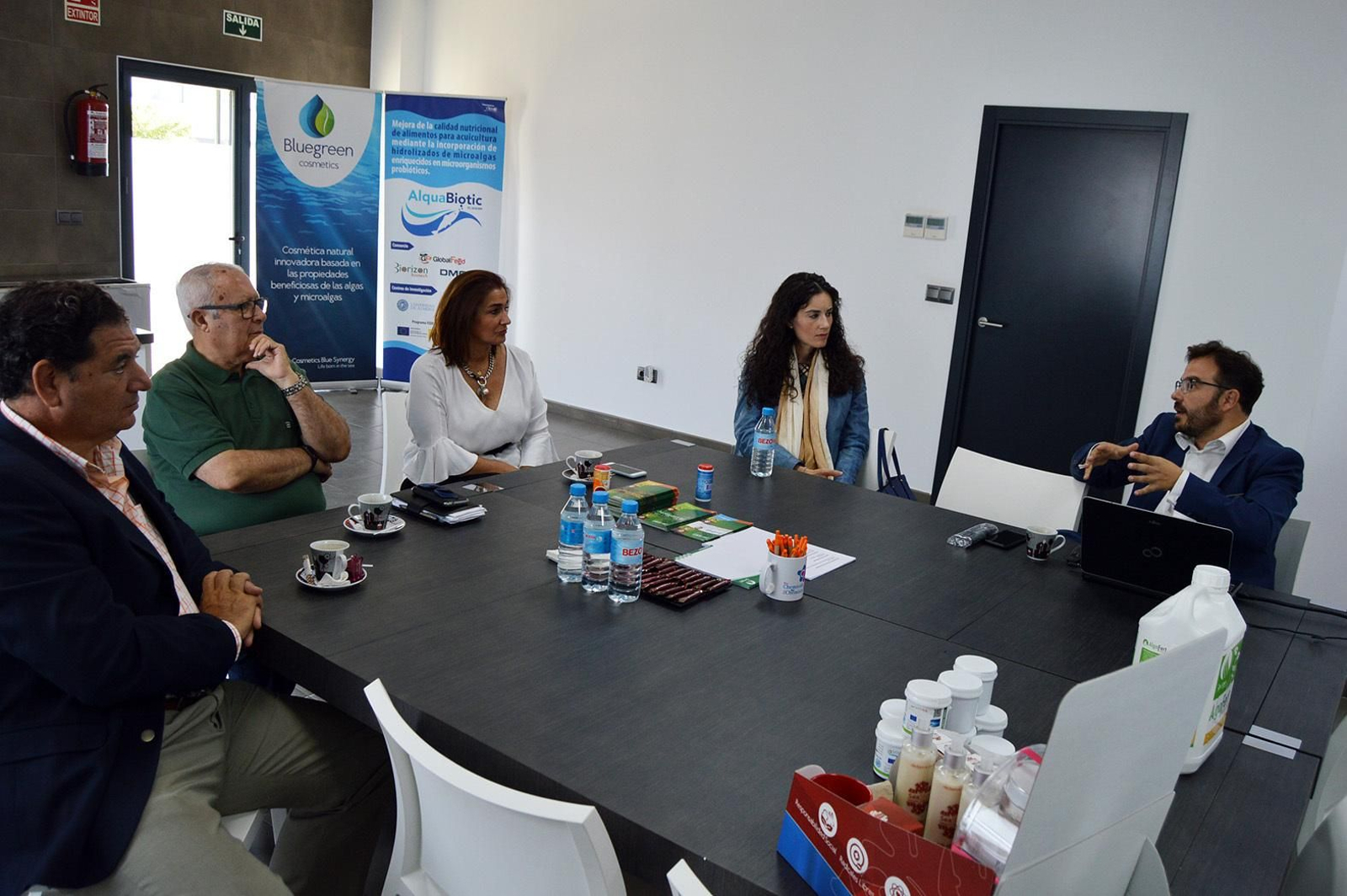 La decana del colegio, acompañada de otros miembros de la Junta Directa de la entidad colegial, visitaron recientemente las instalaciones de Biorizon. La decana del colegio, acompañada de otros miembros de la Junta Directa de la entidad colegial, visitaron recientemente las instalaciones de Biorizon.