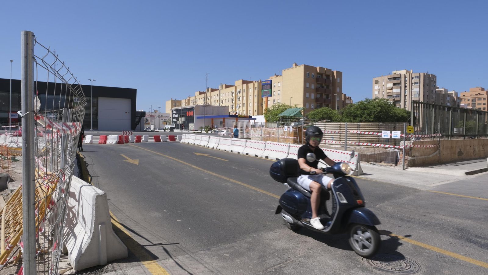 Corte de la Avenida de Montserrat por las obras del soterramiento del AVE, en imágenes
