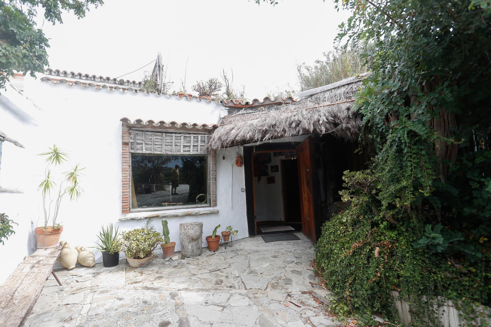 Punta Paloma, el estudio perdido en Tarifa donde graban los músicos famosos, en imágenes