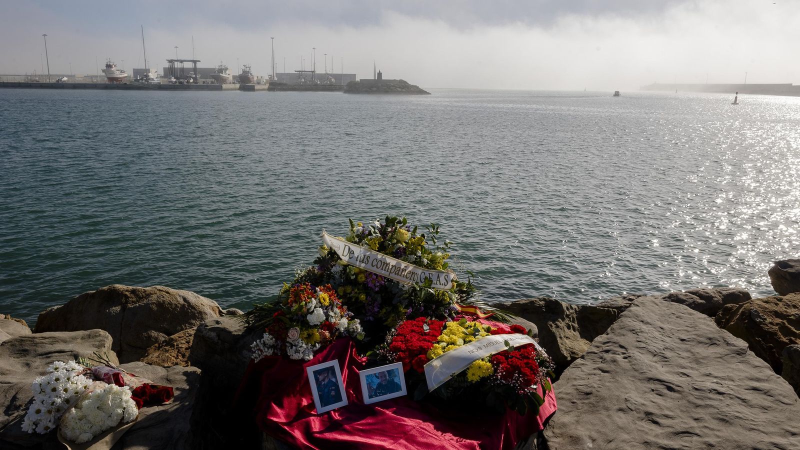 Todas las imágenes del homenaje homenaje a los dos guardias civiles que murieron arrollados por una narcolancha