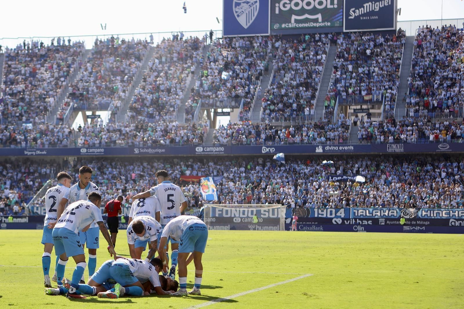 El Málaga CF-Melilla, en fotos