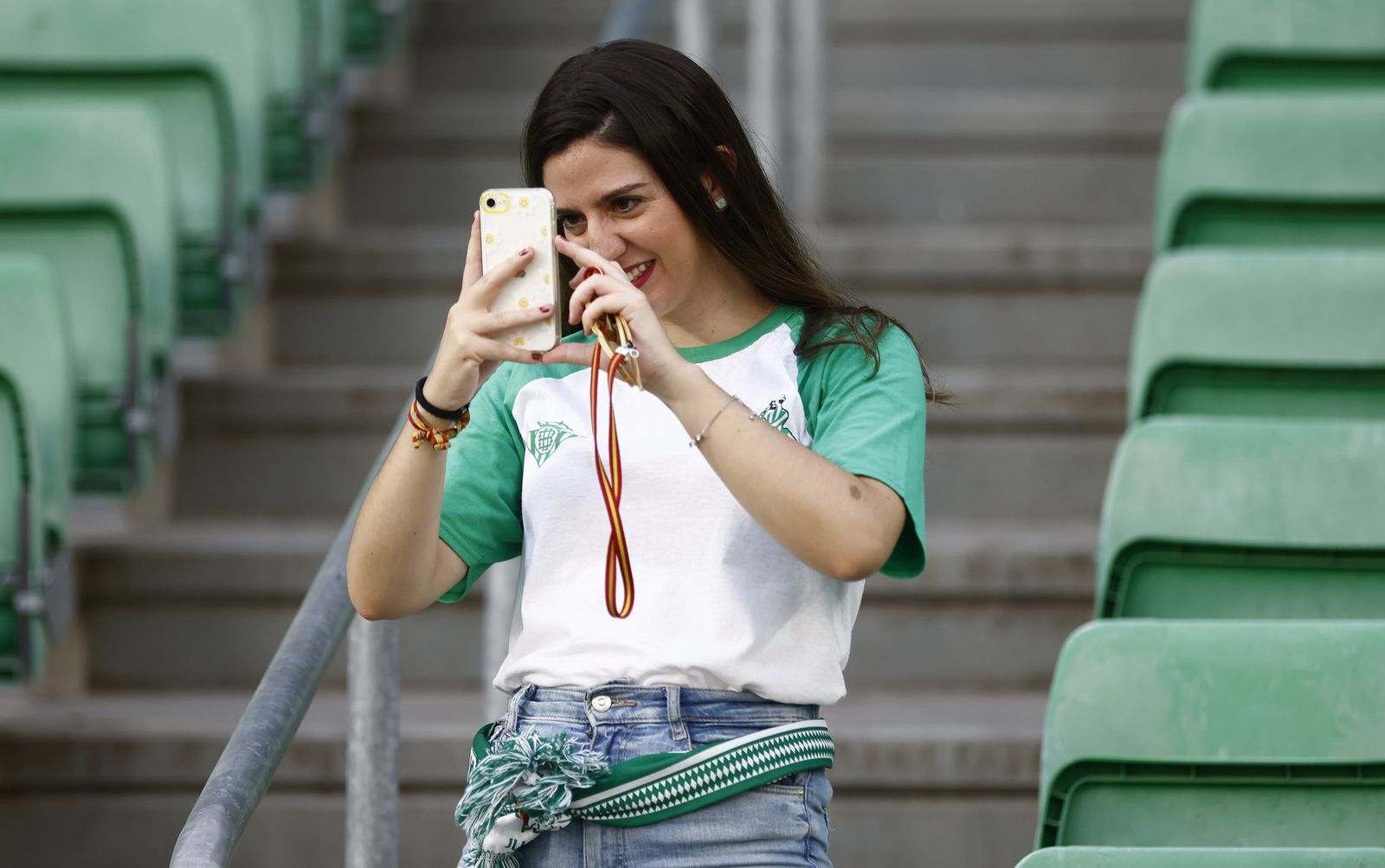 Búscate en las fotos del partido Betis-Villarreal