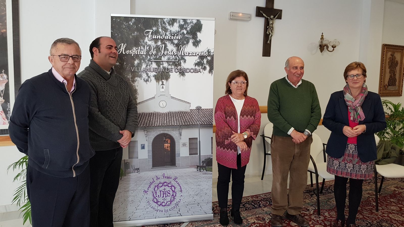 Las autoridades presentan el programa especial.