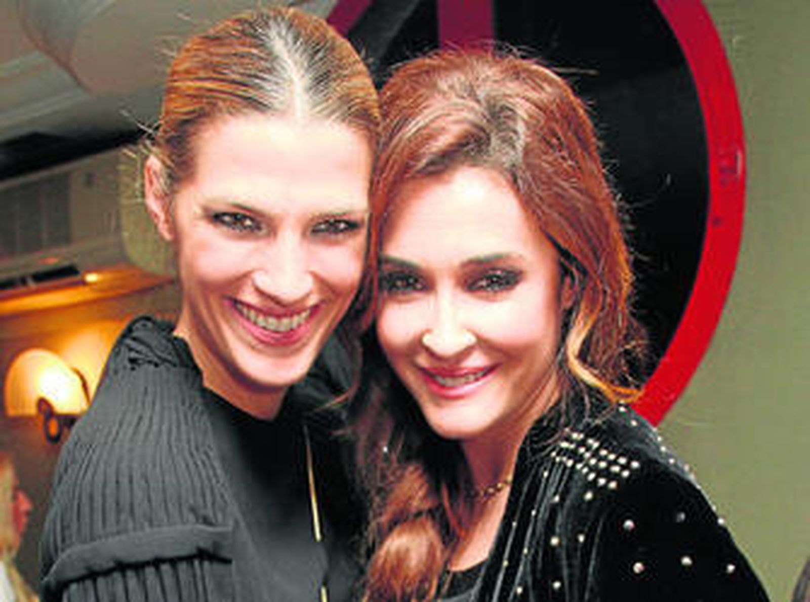 Cita de artistas y famosos en Simof