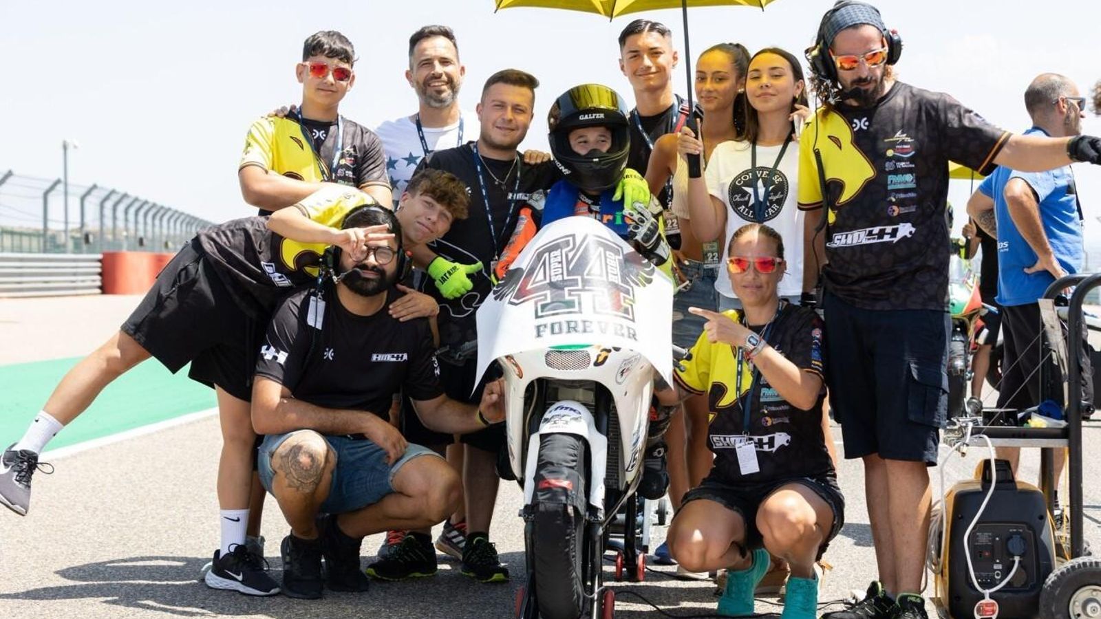 El SHM44 Team tuvo una buena actuación en el circuito aragonés.