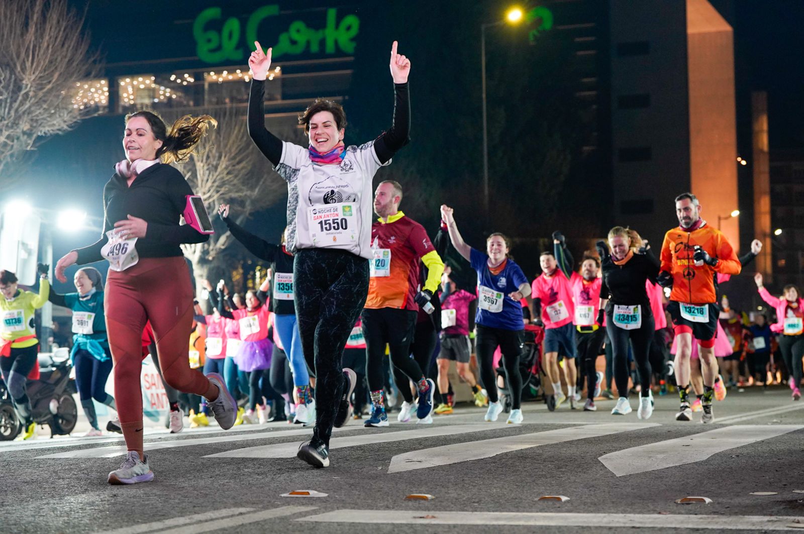 En imágenes: búscate en tu llegada a meta de la Carrera de San Antón 2026 (2)